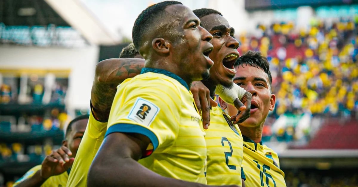 L’Ecuador ha vinto 2-1 contro l’Uruguay di Marcelo Bielsa e ha ottenuto la sua prima vittoria nelle qualificazioni