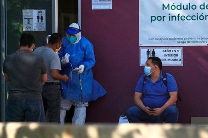 En México se han registrado 479 muertes y 6,612 contagios en las últimas 24 horas (Foto: EFE/Luis Torres)