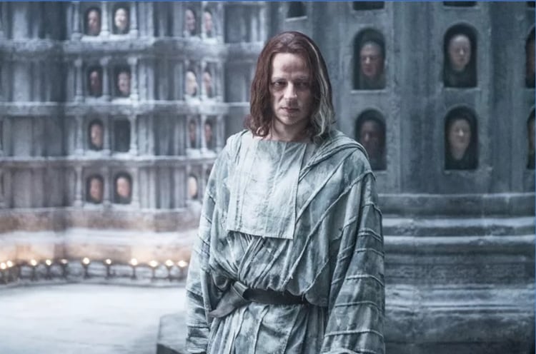 Muchas de las historias de los personajes auxiliares quedan inconclusas, como la de Jaqen H’ghar, que enseñó a Arya Stark su poder (Foto: HBO)