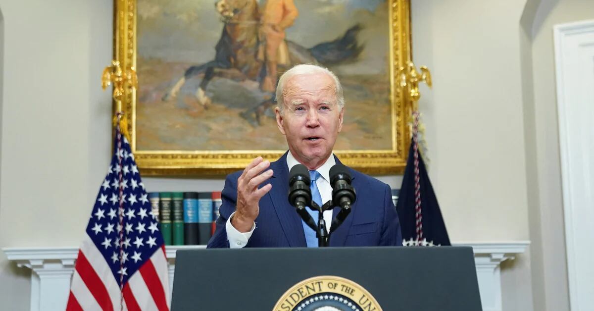 Joe Biden denies debt default and confirms talks with Republicans are working