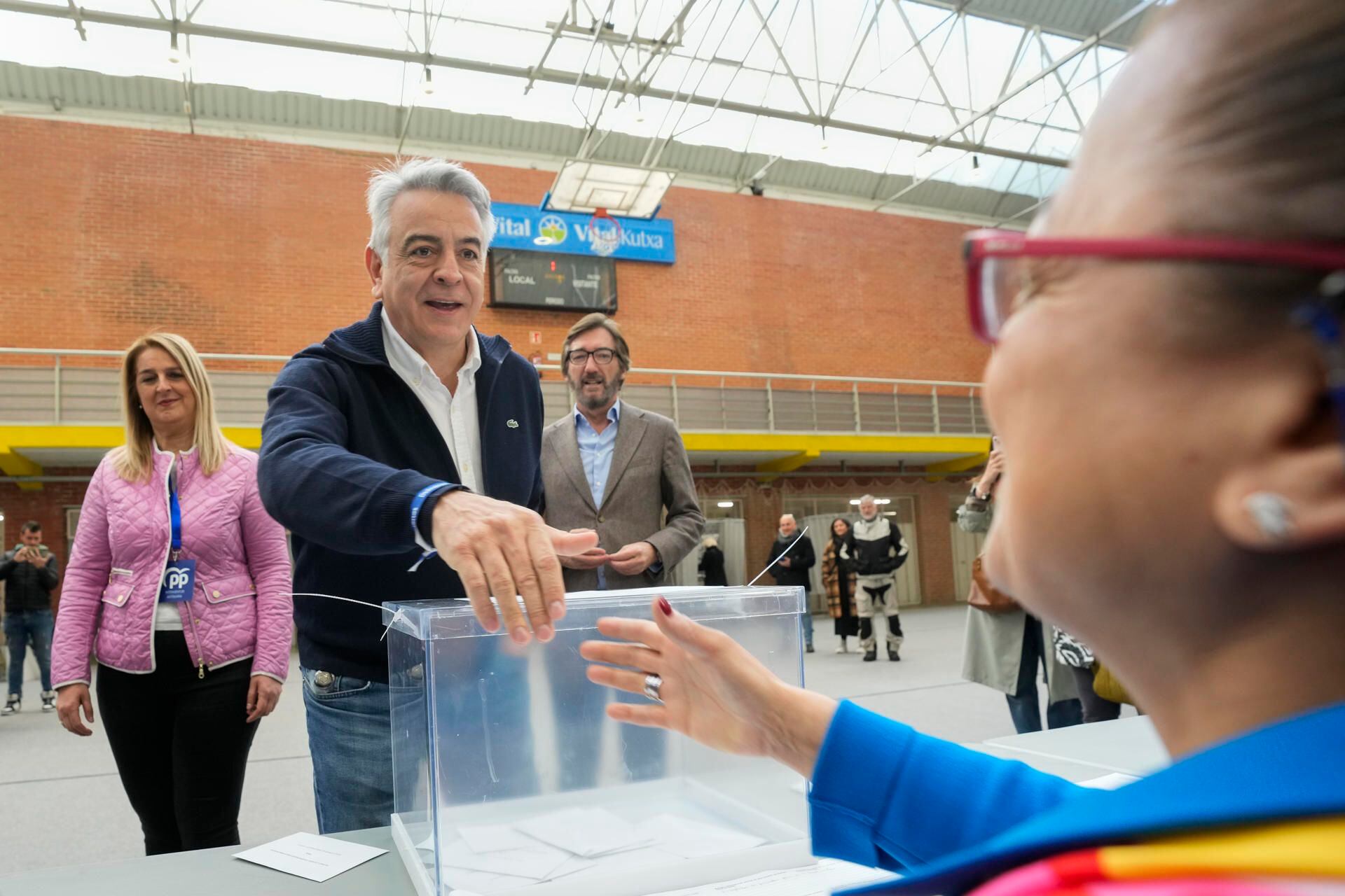 El candidato del Partido Popular, Javier de Andrés. (Adrián Ruiz/EFE)
