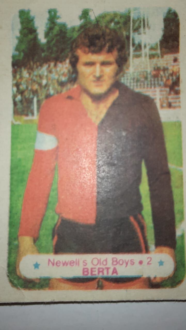 José Orlando Berta con la camiseta de Newell's