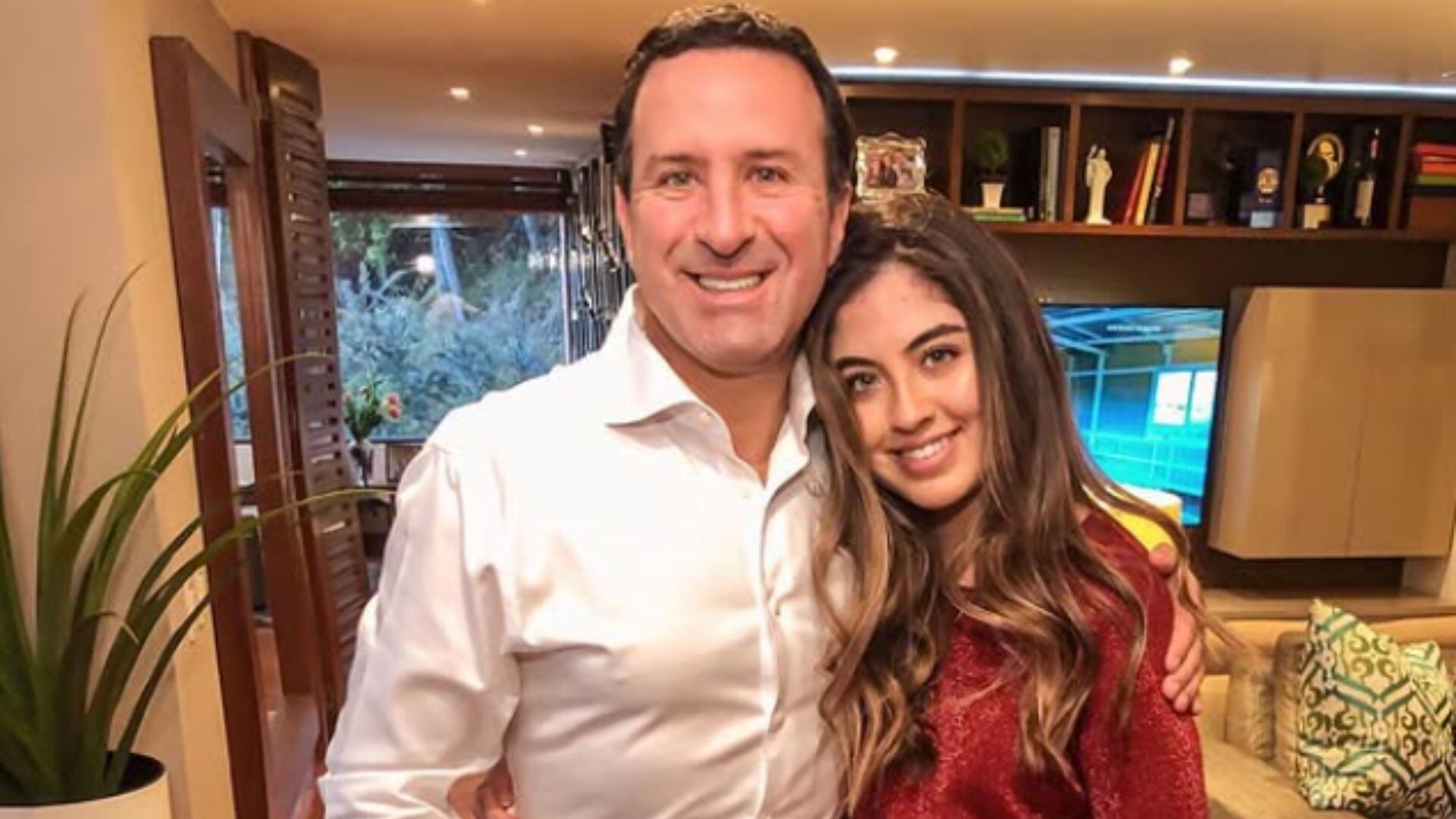 Felipe Arias, de Noticias RCN, sorprendió sacando 'los prohibidos' en la  pista junto a su hija: los fans lo nombraron “el suegro más popular” -  Infobae