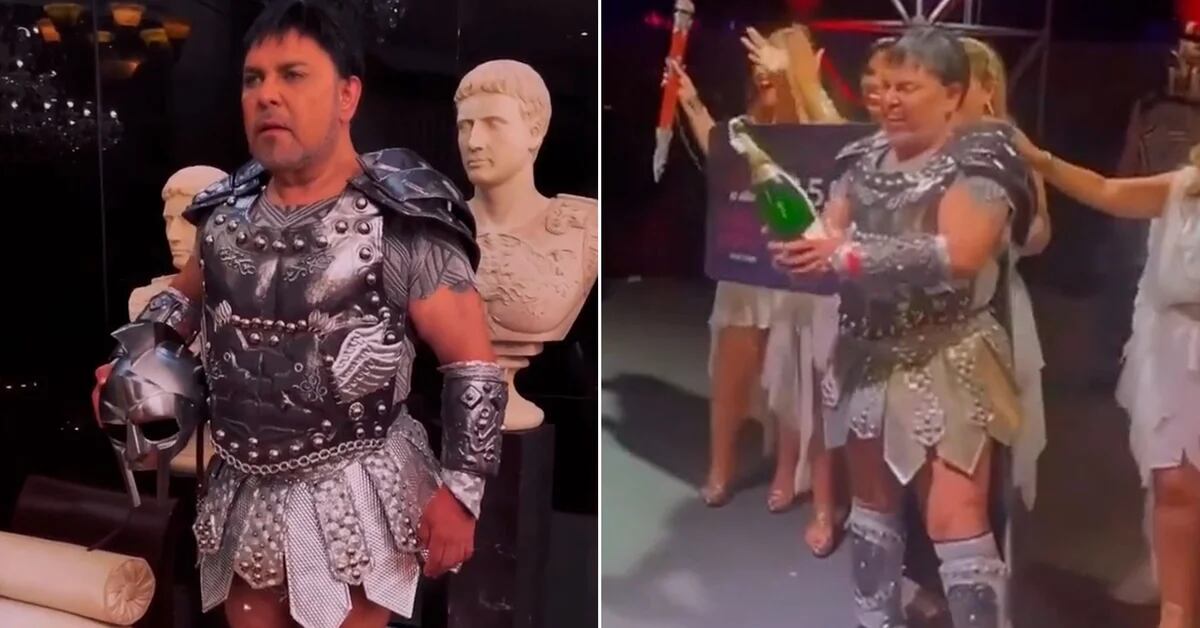 Andrés Hurtado made an impression with his gladiator costume and won 5 thousand dollars