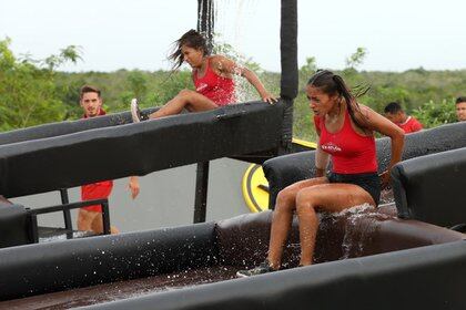 Entre lágrimas, Gloria Murillo tuvo que dejar las playas de Exatlón luego de perder sus cinco vidas en el Circuito de la Fuerza (Foto: Twitter / @ ExatlónMx)