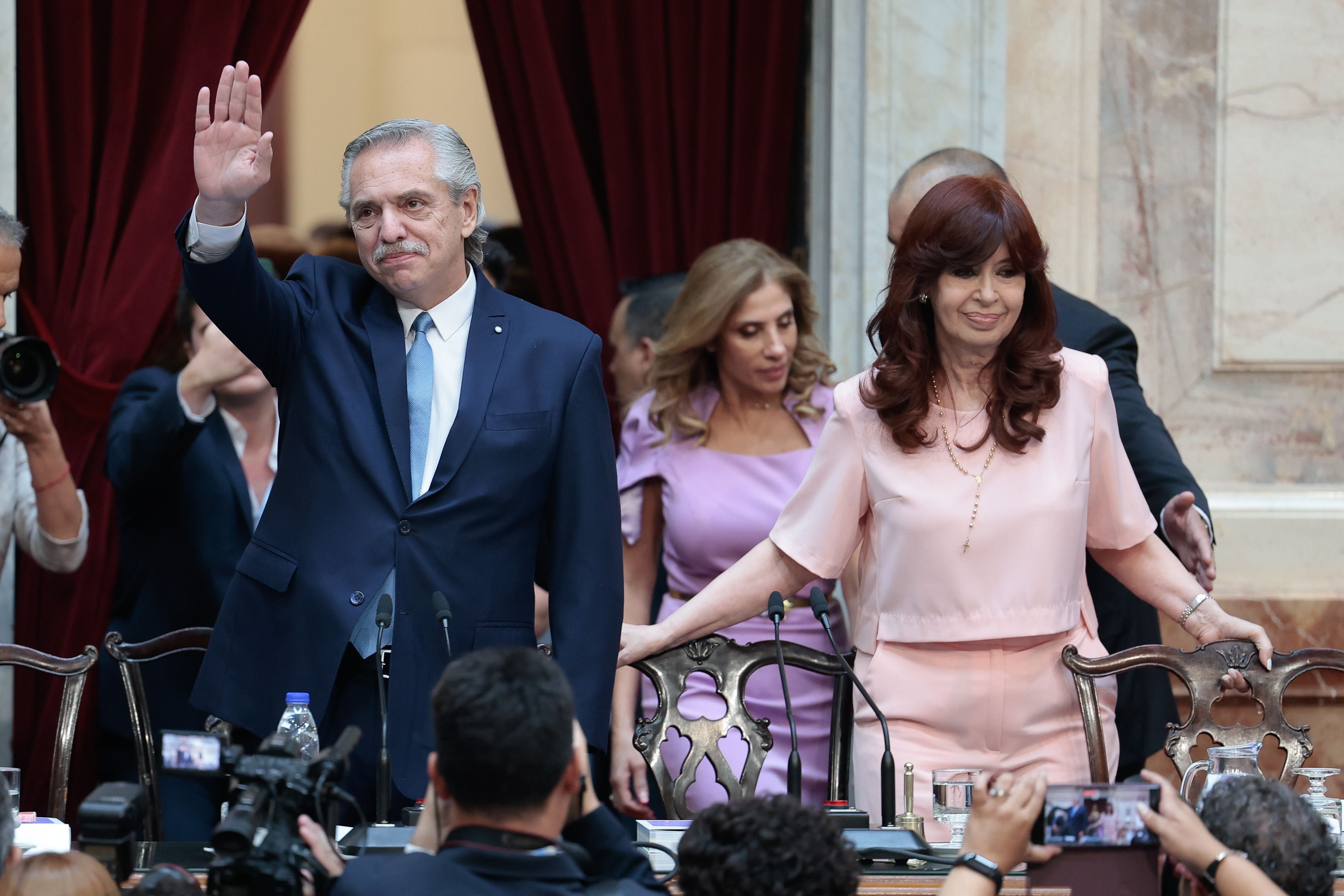 Alberto Fernández y Cristina Fernández de Kirchner cuando concluían su mandato, el pasado 10 de diciembre de 2023