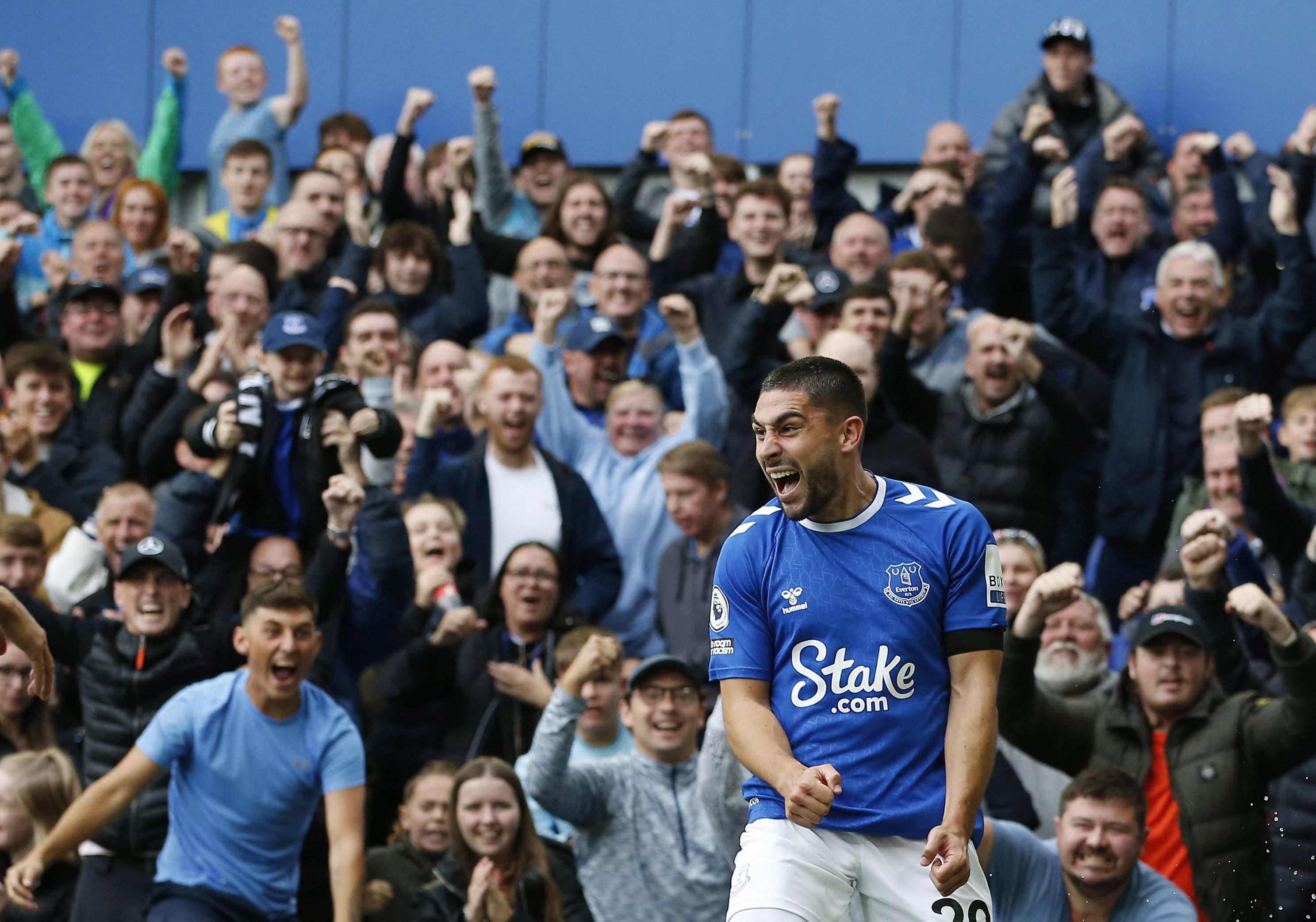 Soccer Football - Premier League - Everton v West Ham United - Goodison Park, Liverpool, Britain - September 18, 2022 Everton's Neal Maupay celebrates scoring their first goal REUTERS/Craig Brough EDITORIAL USE ONLY. No use with unauthorized audio, video, data, fixture lists, club/league logos or 'live' services. Online in-match use limited to 75 images, no video emulation. No use in betting, games or single club /league/player publications.  Please contact your account representative for further details.