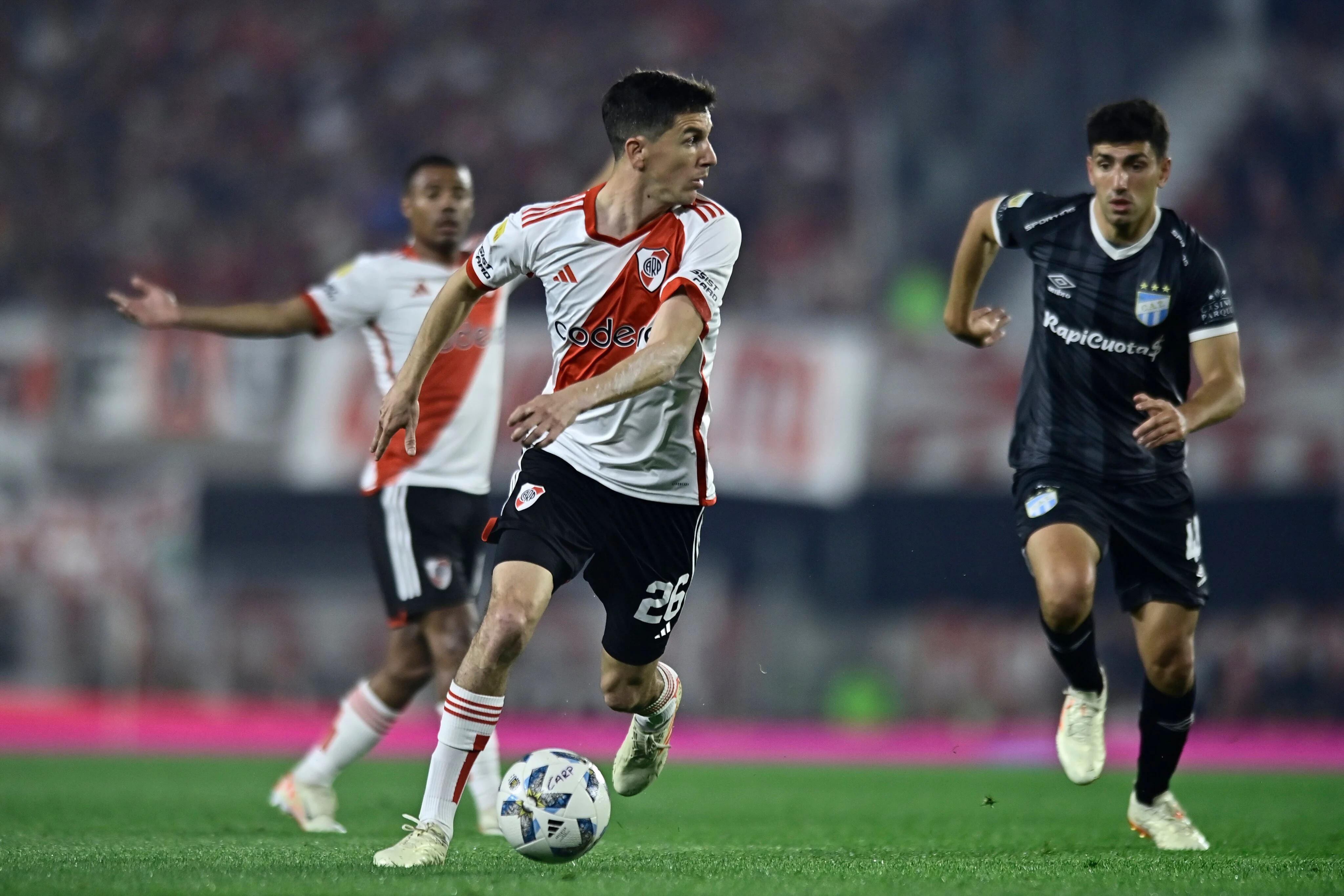 Con gol en el final de Salomón Rondón, River Plate le ganó 1-0 a Atlético Tucumán en el cierre de la fecha 5 de la Copa de la Liga