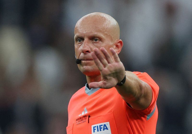 El árbitro polaco Szymon Marciniak dirigió la final del Mundial de Qatar (REUTERS/Lee Smith/Archivo)