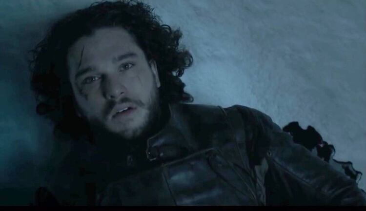 Jon Snow, asesinado por sus propios compañeros (Foto: HBO)