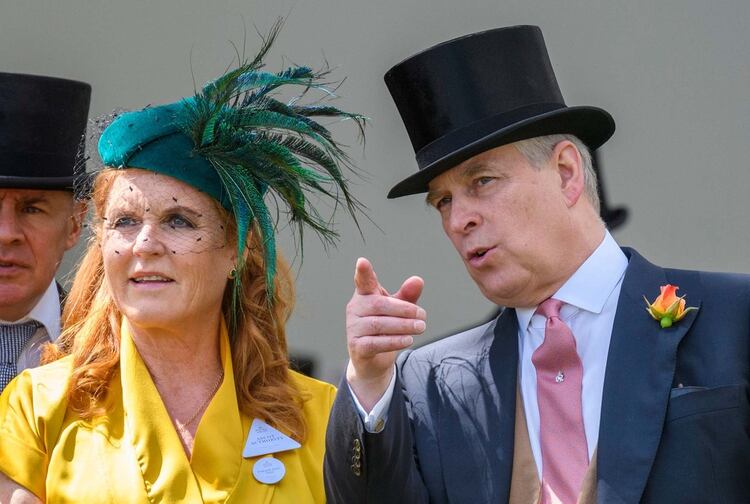 La duquesa de York, Sarah Ferguson, quedó en muy buenos términos con su ex marido, el príncipe Andrés (Tim Rooke/ Shutterstock)