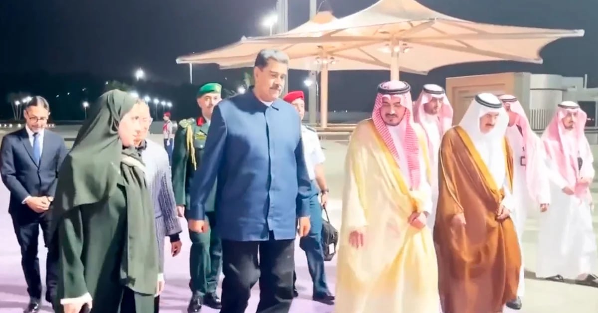Dictator Nicolás Maduro arrives in Saudi Arabia
