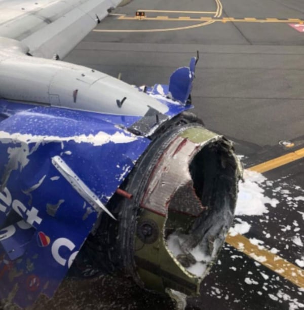 Así quedó la turbina del avión luego del accidente