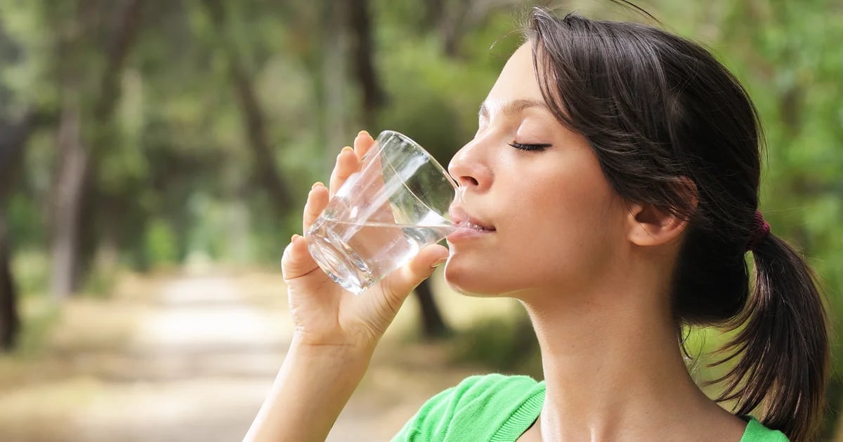 Sette benefici dell’acqua potabile per mantenersi in salute