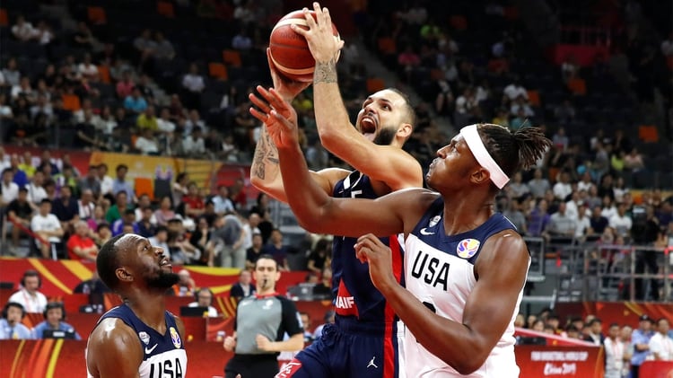 Por una de las series de cuartos de final del Mundial de básquet se enfrentaron Estados Unidos y Francia (REUTERS/Kim Kyung-Hoon)