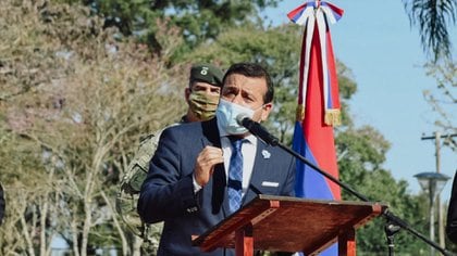 El gobernador de Misiones, Oscar Herrera Ahuad, es el segundo en adelantar las elecciones (@herrerayflia)