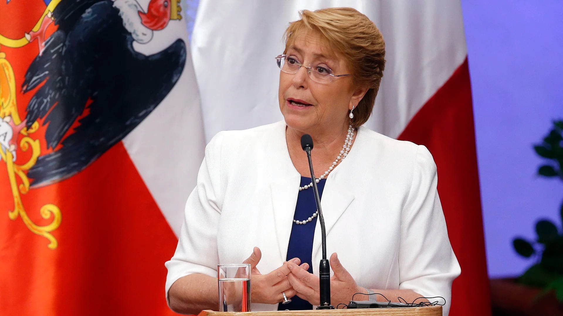 Michelle Bachelet volvió a la presidencia corrida a la izquierda (EFE)