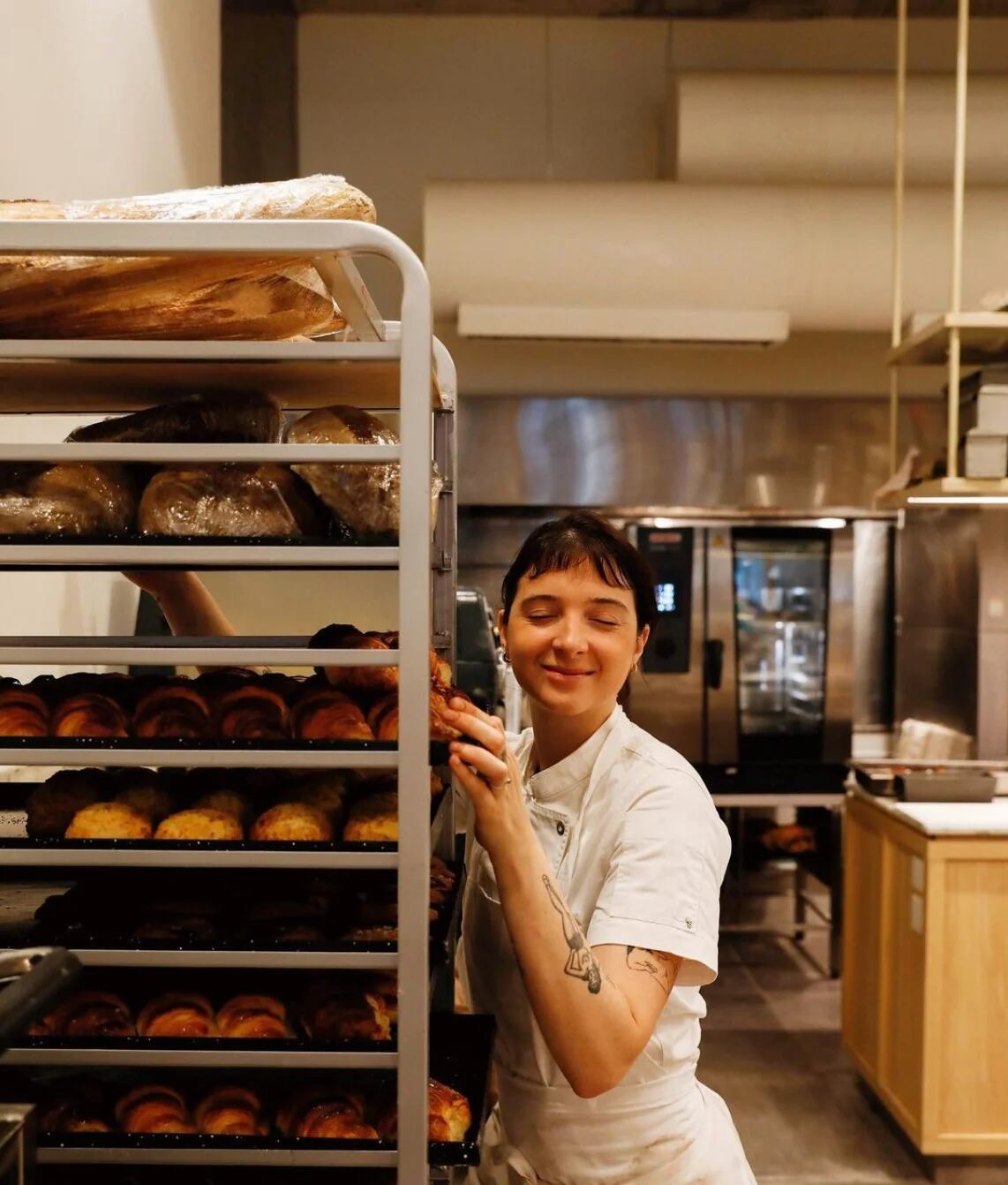 La joven de 26 años pasó por las cocinas de Fernando Trocca en Argentina y en Uruguay, también por la mesada de Salvaje Bakery, y sumó estudios en el exterior antes de abrir su propio local (Instagram)