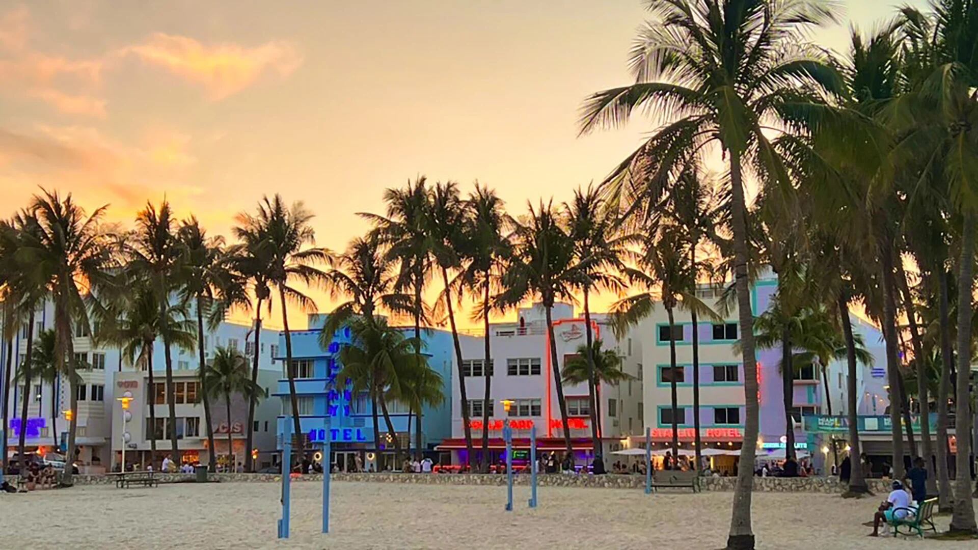 Dormir al aire libre en Miami Beach podría ser considerado un crimen tras una ordenanza