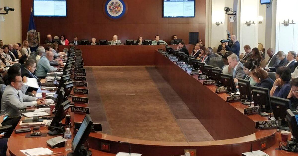 La OEA debatió sobre la crisis migratoria venezolana: Argentina, Bolivia, México  e islas del Caribe se abstuvieron - Infobae