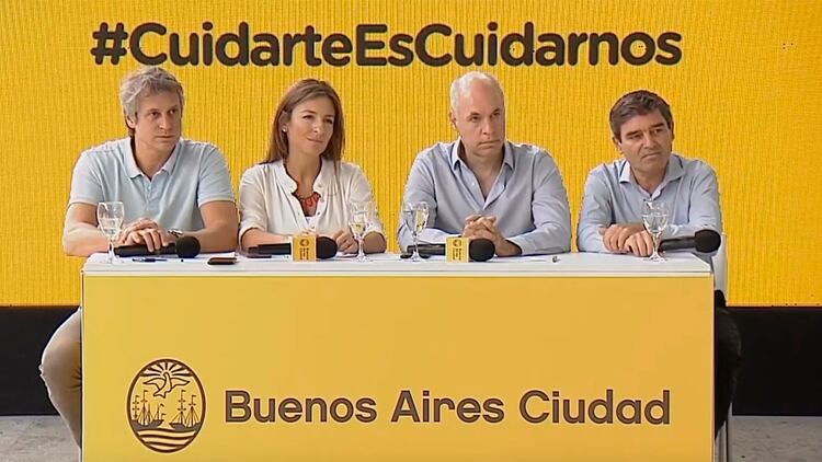 Horacio Rodríguez Larreta y los ministros Soldad Acuña (Educación), Fernán Quirós (Salud) y el jefe de Gabinete, Felipe Miguel