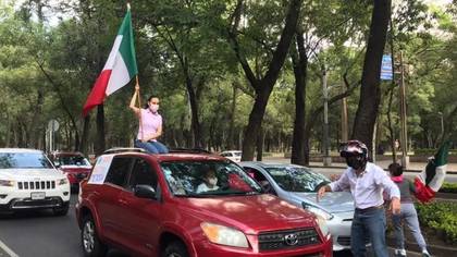 Protestas antiAMLO en la Ciudad de México (Foto: @poloespejel)