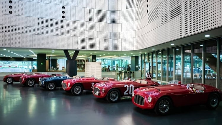 En Turín se encuentran muchos de los primeros grandes autos de competición.