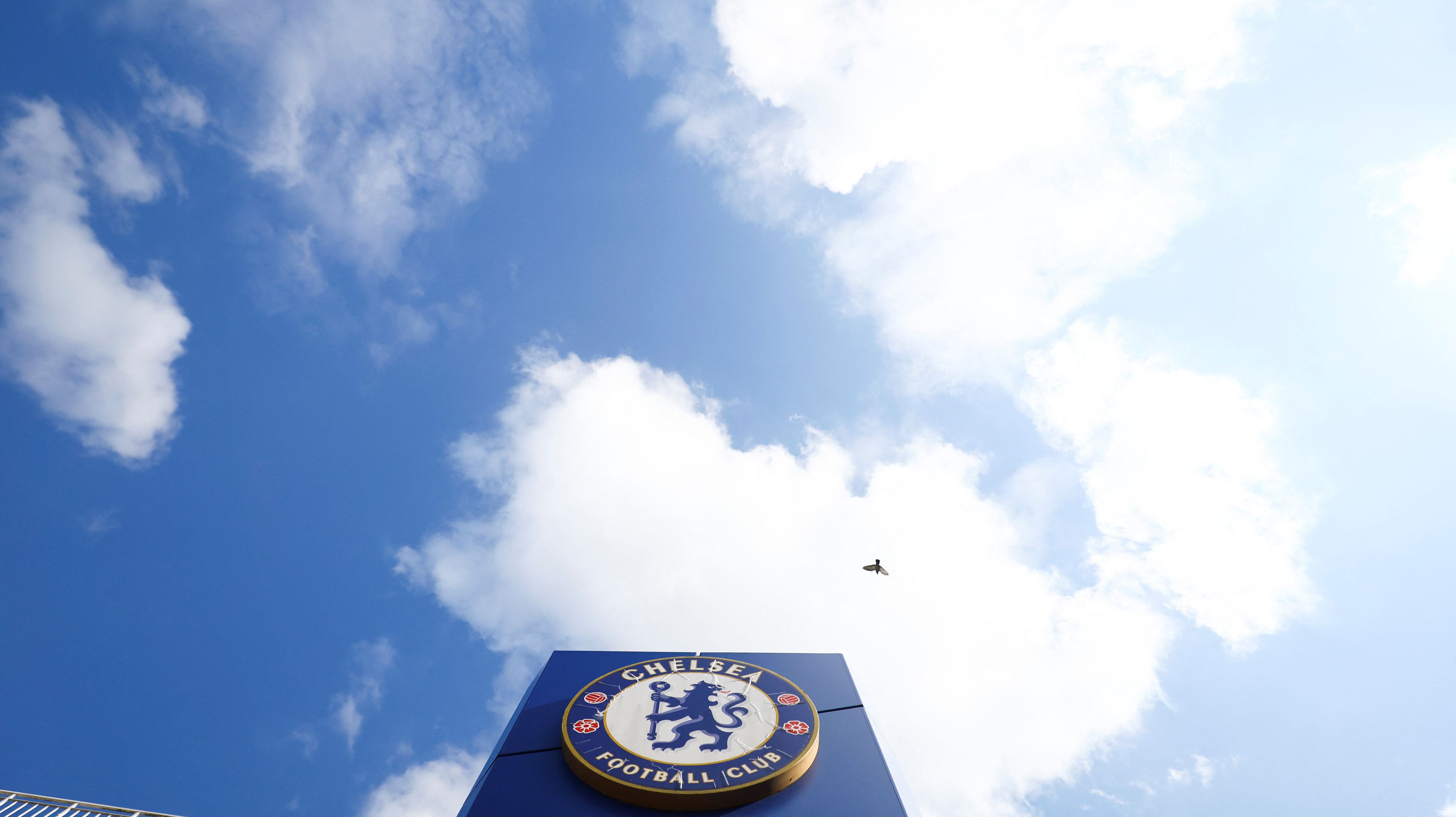 Postal en las afueras de Stamford Bridge, en medio de la incertidumbre (REUTERS/Hannah Mckay)