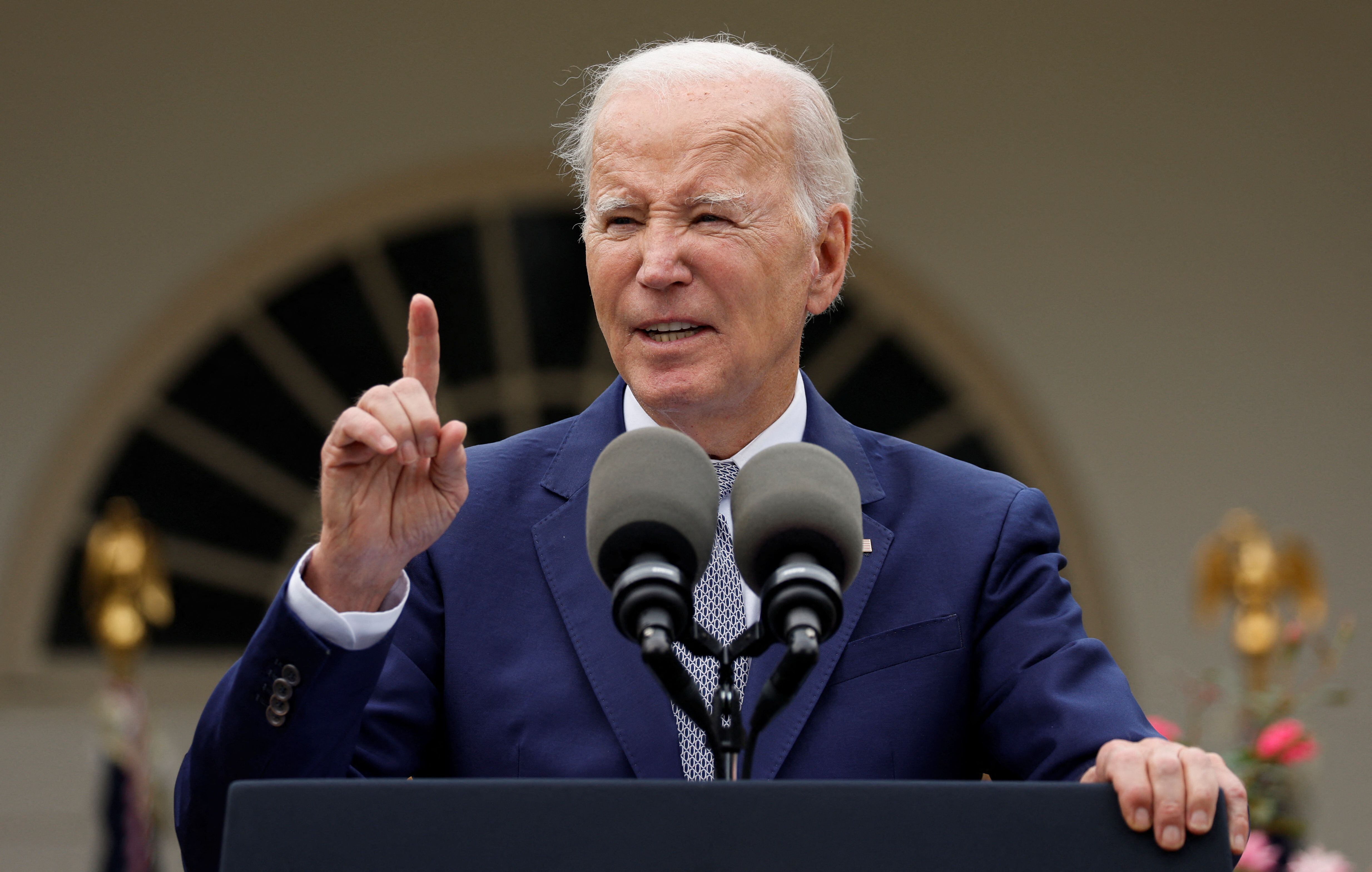 Biden ha propuesto iniciativas para proteger el hábitat de las ballenas pero los republicanos se opusieron (REUTERS)