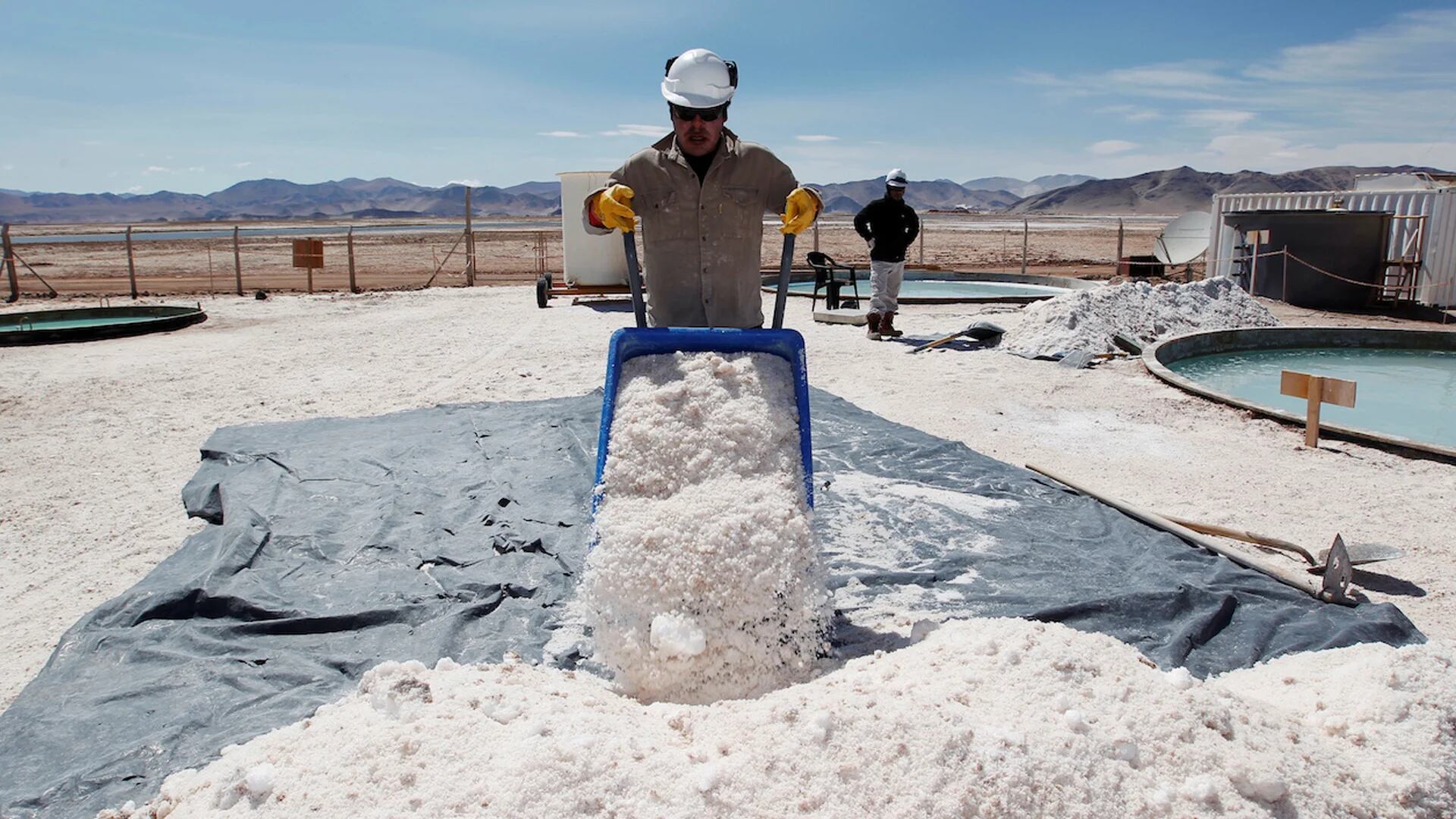 Bolivia forma parte del Triángulo del Litio, con más del 21% de las reservas mundiales, que se traducen a unas 21 millones de toneladas del mineral (Archivo DEF)