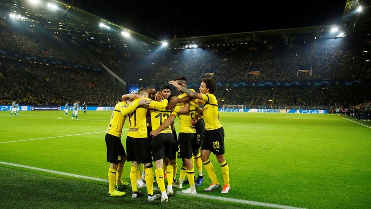 El Borussia Dortmund, líder de la Bundesliga, aspira a avanzar en la Champions League (Reuters)