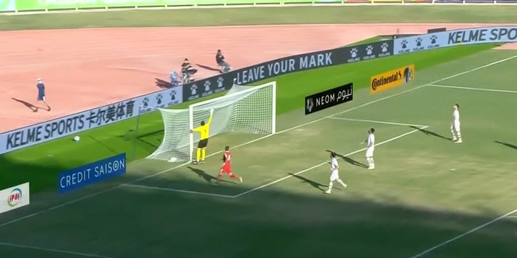 La pelota tomó un efecto extraño y confundió a todos: el insólito gol de Líbano en Eliminatorias