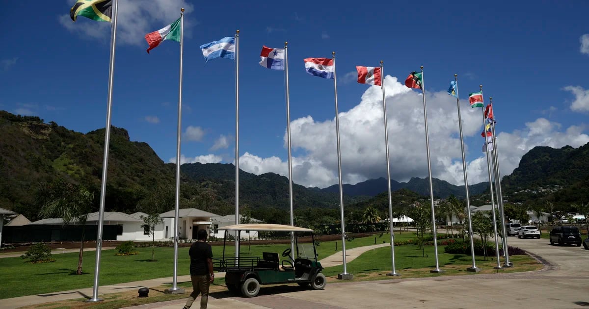 The CELAC Summit began in Saint Vincent and the Grenadines