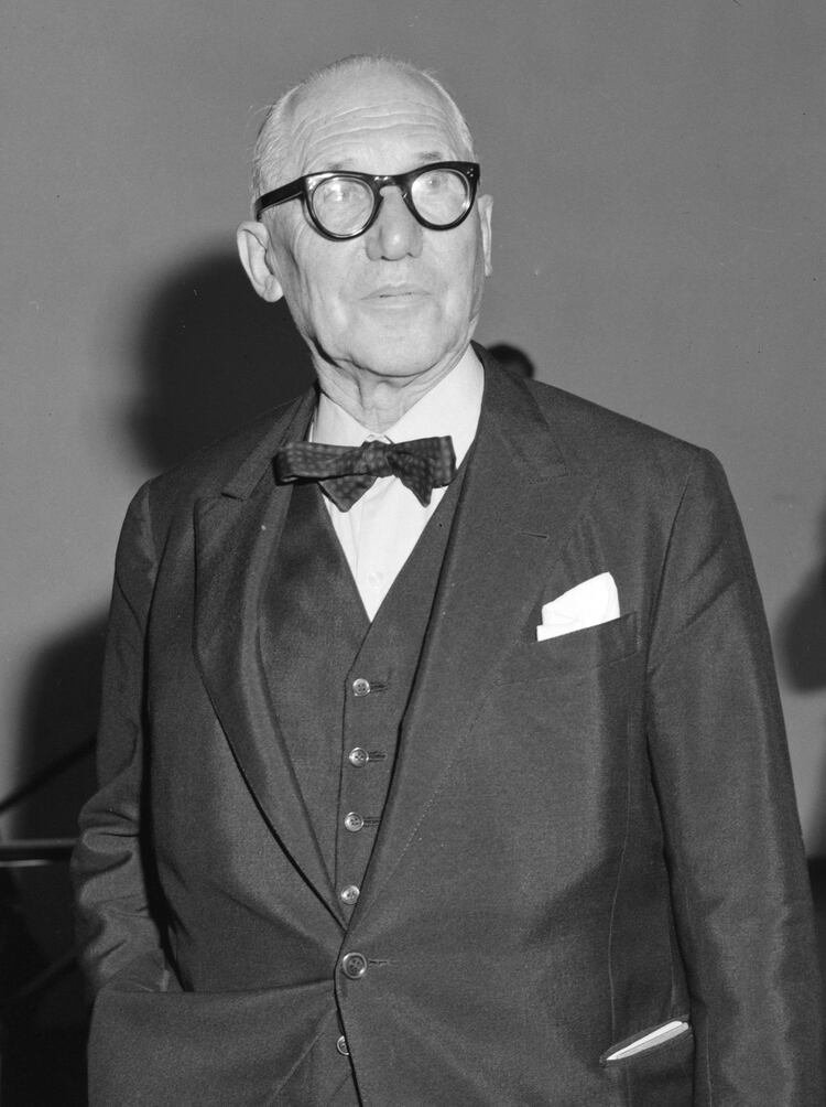 Le Corbusier nació como Charles-Édouard Jeanneret-Gris en La Chaux-de-Fonds, Suiza