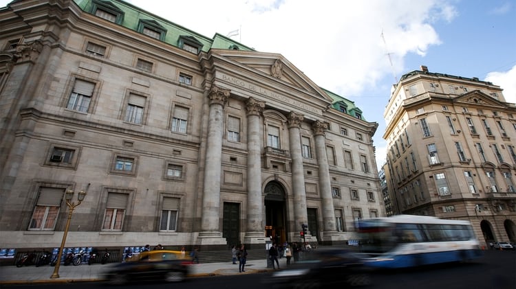 El Banco Nación no puede conceder créditos al Estado Nacional, salvo que cuente con una garantía especial del ministerio de Hacienda (REUTERS/Agustín Marcarian)