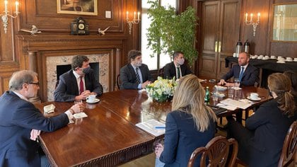 Prior to the meeting with the World Bank, Martín Guzmán held a meeting with other Argentine officials representing the country to multilateral organizations.