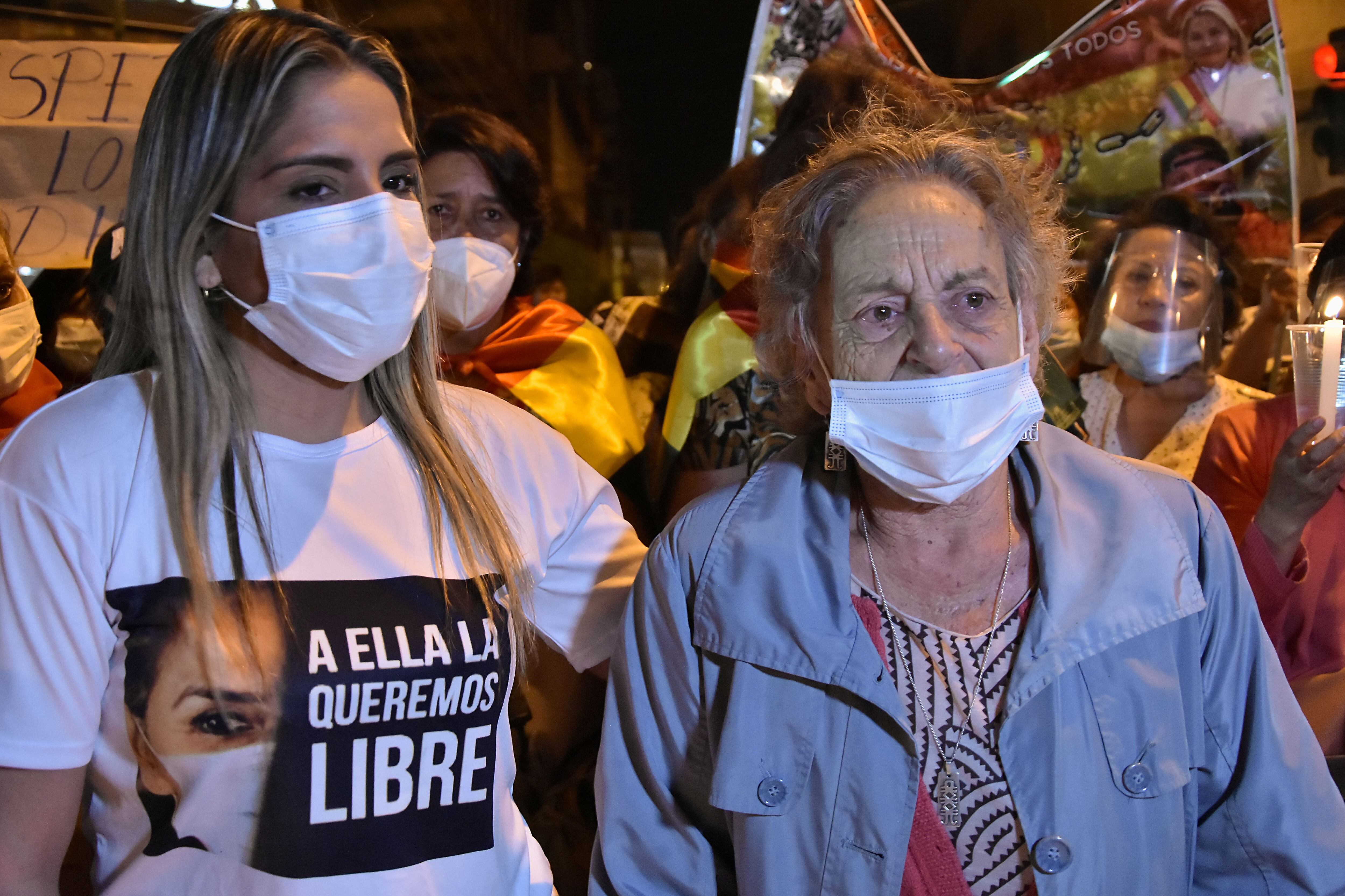 Amparo Carvajal ha sido fuertemente criticada por el Gobierno por su apoyo a la ex presidenta interina, Jeanine Añez, quien se encuentra detenida (REUTERS/Patricia Pinto)