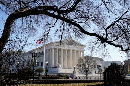 La Corte Suprema de Justicia en Washington, Estados Unidos. REUTERS/Joshua Roberts/File Photo