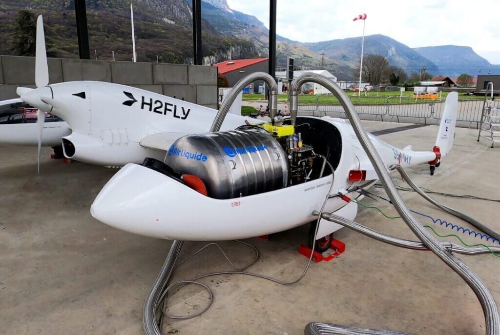 Un avión prototipo de la firma alemana H2FLY. Tiene un motor eléctrico alimentado por una celda de hidrógeno líquido. (H2FLY)