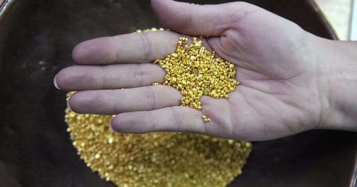 Welcher Zusammenhang besteht zwischen Einsteins Relativitätstheorie und der charakteristischen Farbe von Gold?