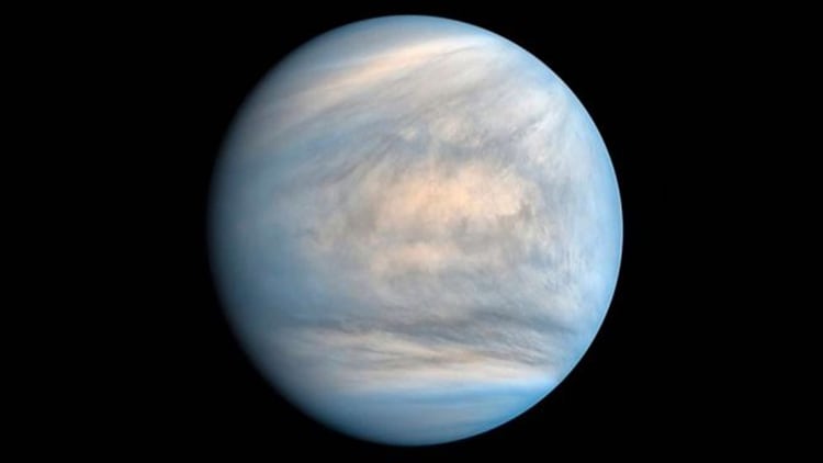 Venus está cubierto por espesas nubes que no permiten que haya estaciones