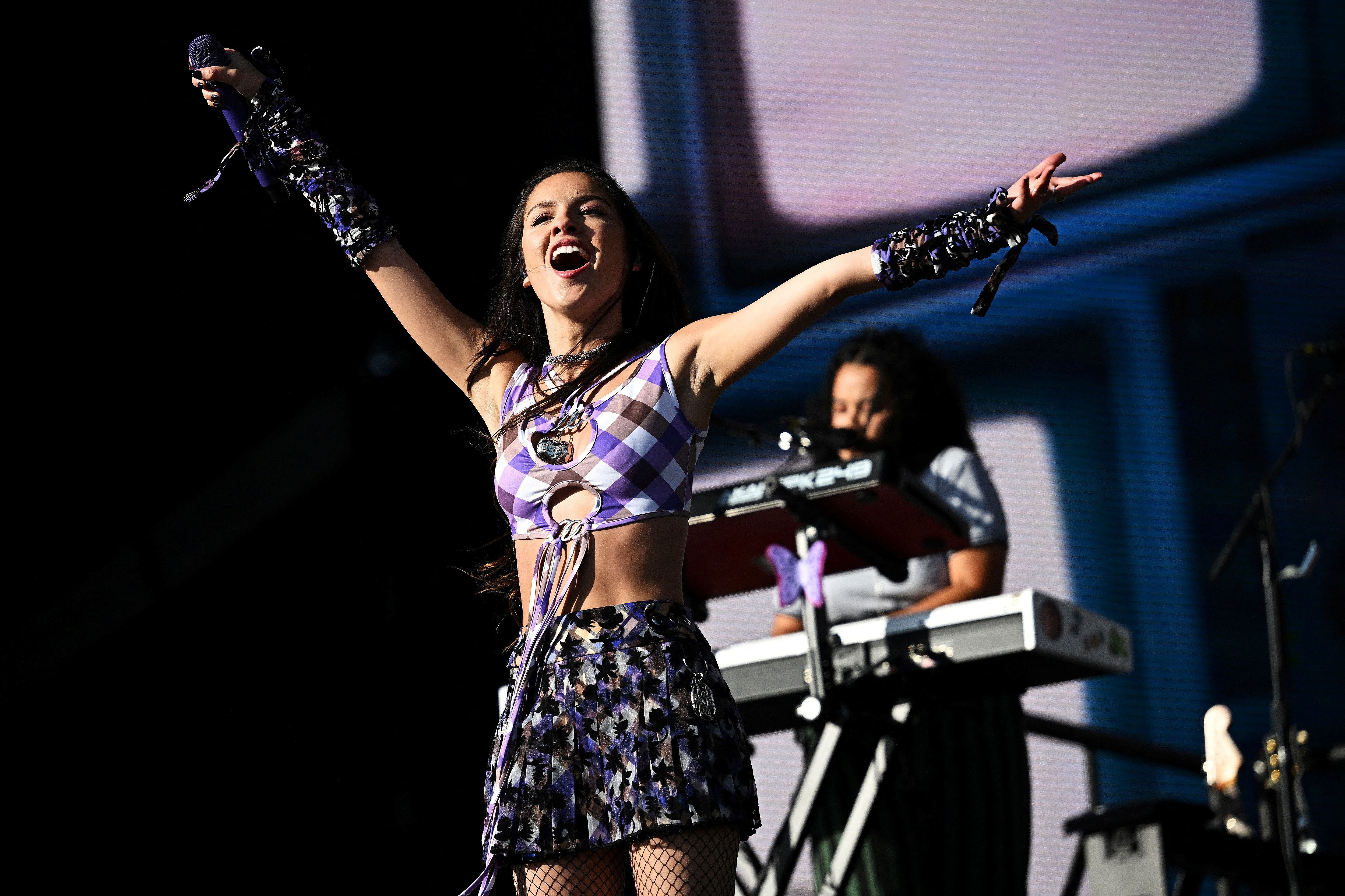 La otra faceta en la carrera de Olivia Rodrigo: activismo y una fundación para mujeres y niñas - Infobae