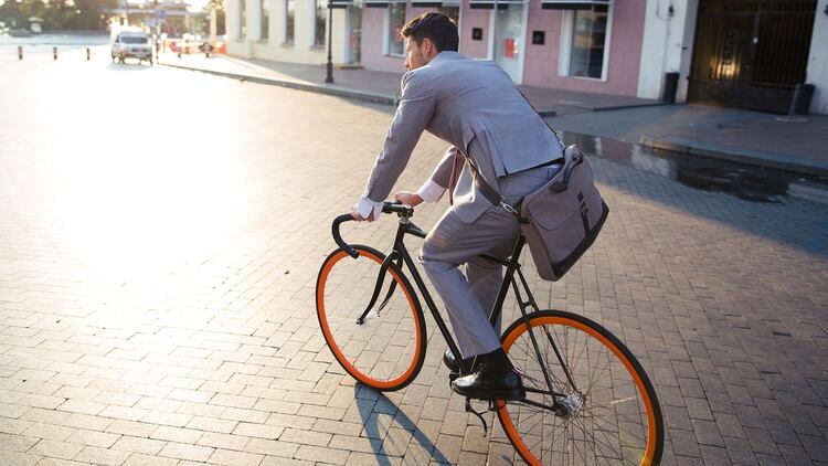 El sedentarismo es muy comn en las ciudades ya que tiene que ver el estilo de vida que se lleva Shutterstock