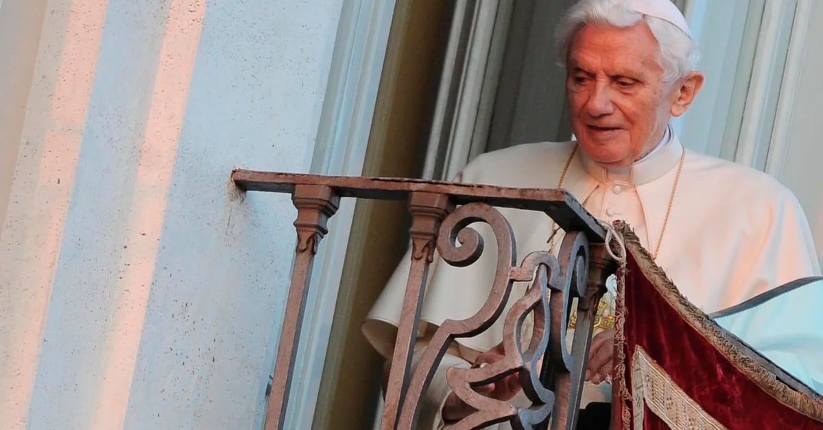Sie legten einen Bericht über Kindesmissbrauch in der deutschen Kirche vor, an dem Papst Emeritus Benedikt XVI. beteiligt war