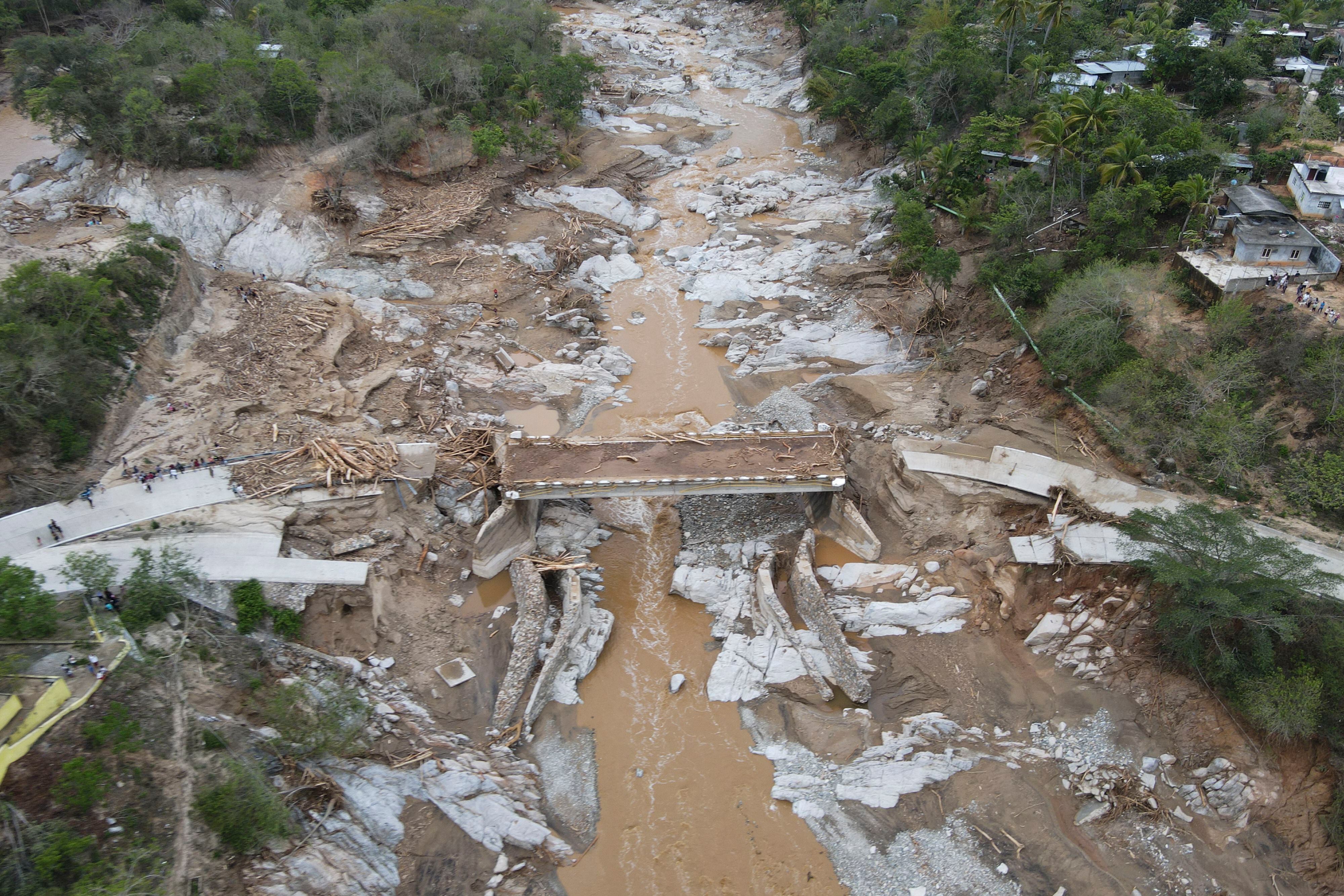 “Agatha”, huracán, oaxaca, mazunte, desastres naturales,