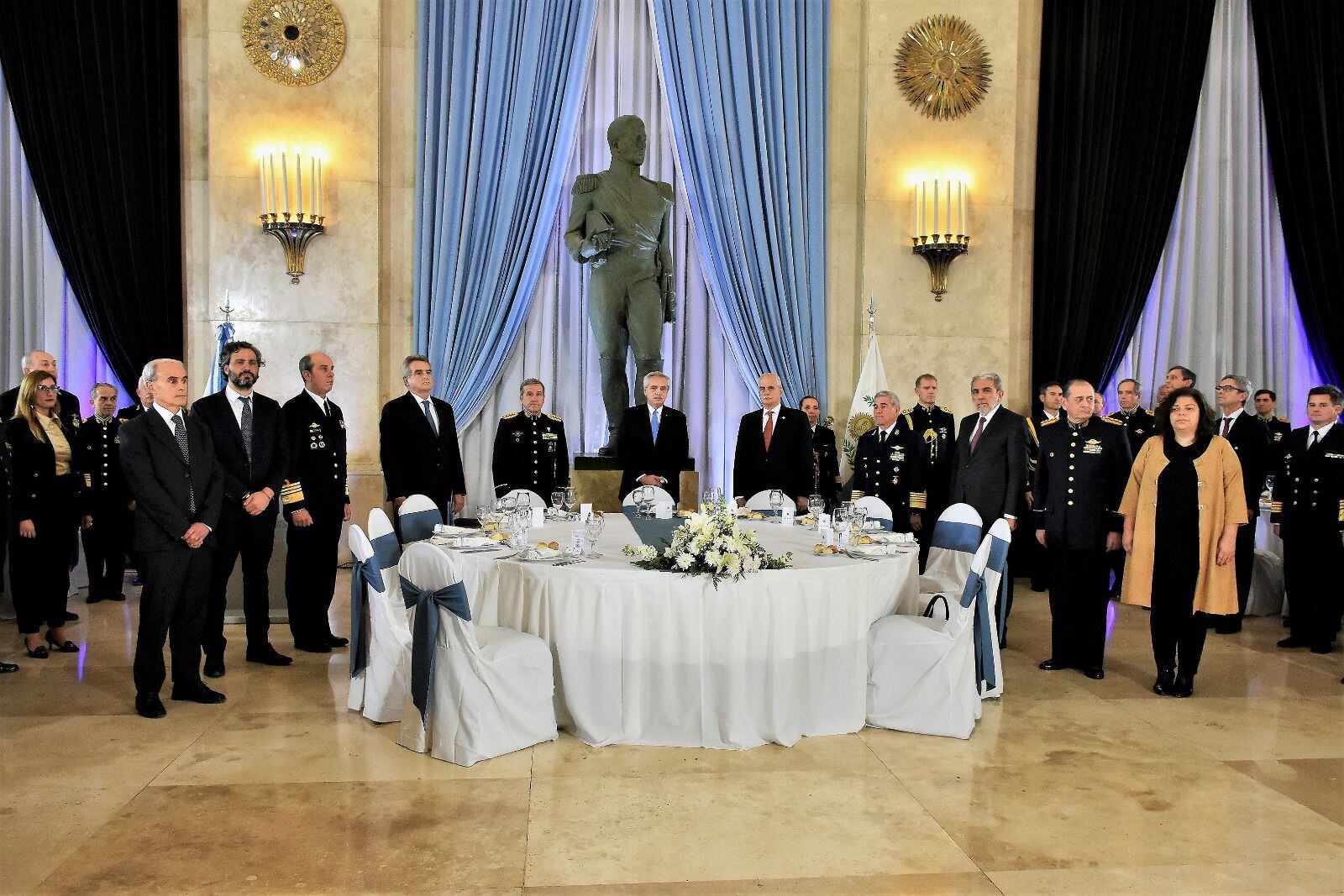 CENA DE CAMARADERIA, ESTADO MAYOR CONJUNTO