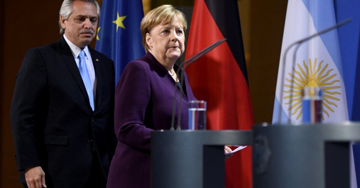 G20 Rom: Alberto Fernandez trifft sich mit Merkel, um ihre politische Unterstützung in Gesprächen mit dem IWF zu gewinnen