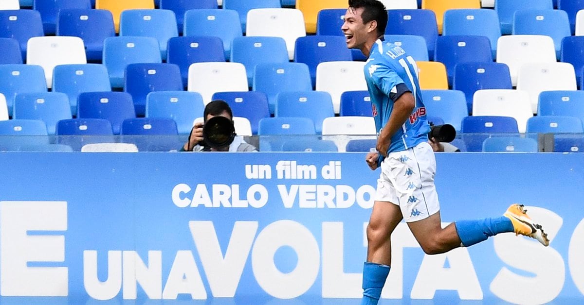 Lozano scores in Napoli 6-0 against Fiorentina
