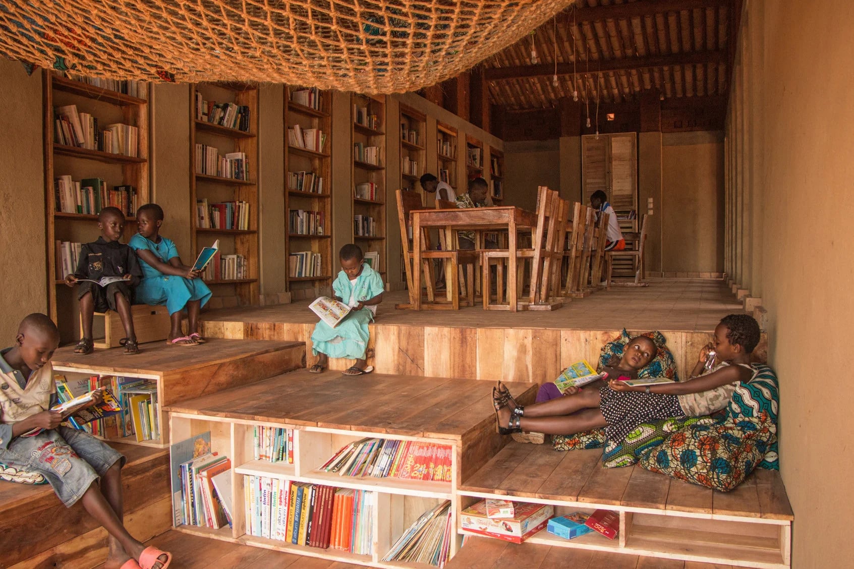 La biblioteca de Muyinga, en Burundi, fue diseñada por BC Architects (BC Architects)