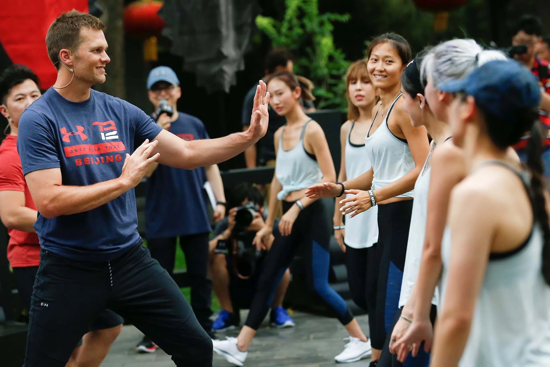 La estrella de la NFL, Tom Brady, encabezó un evento de promoción en Beijing, China (Reuters)